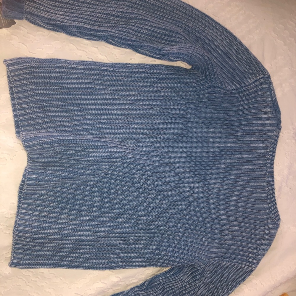 Sweater - Picture 2 of 5